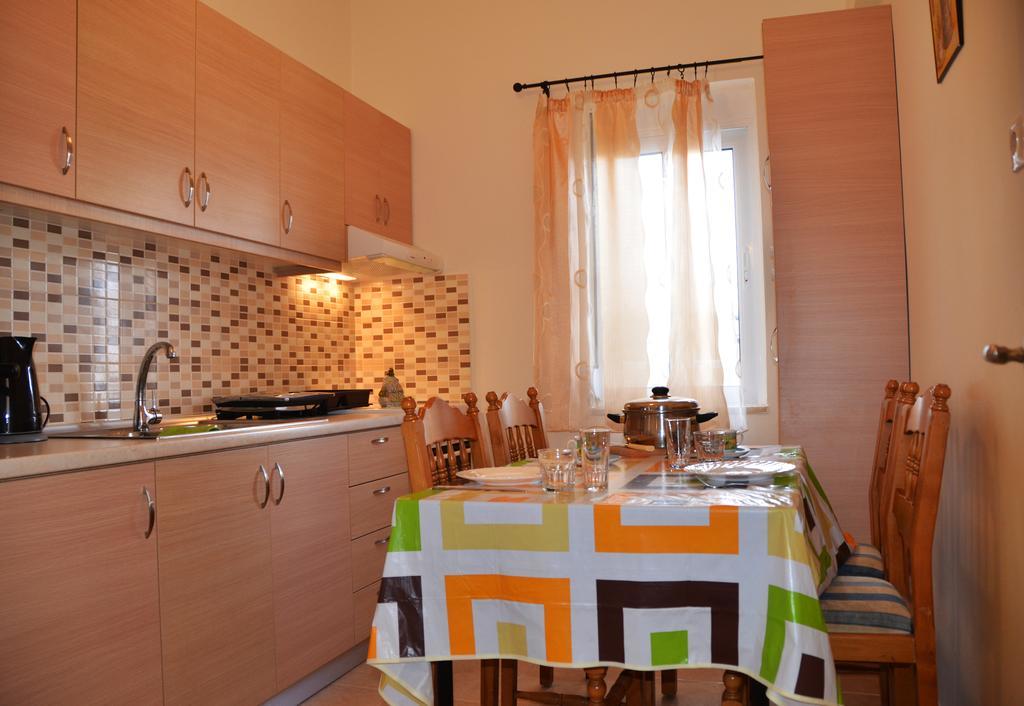 Georgias Apartments Хараки Екстериор снимка