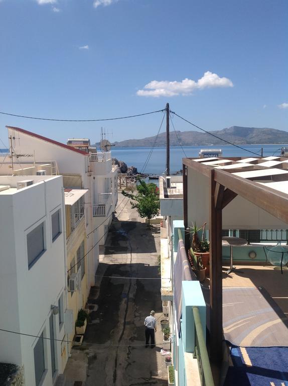 Georgias Apartments Хараки Стая снимка