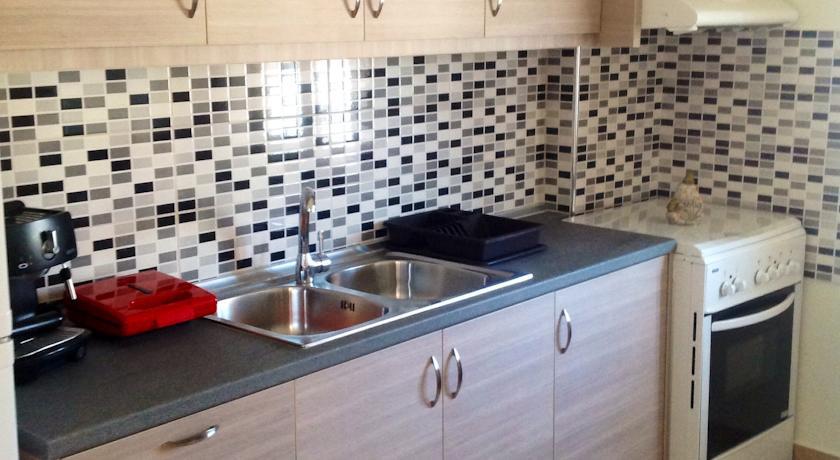 Georgias Apartments Хараки Стая снимка