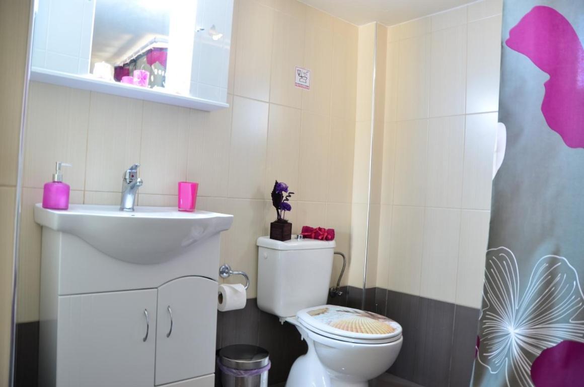 Georgias Apartments Хараки Стая снимка