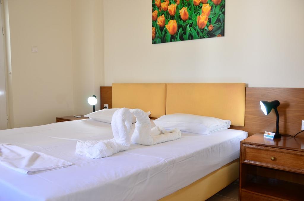Georgias Apartments Хараки Стая снимка